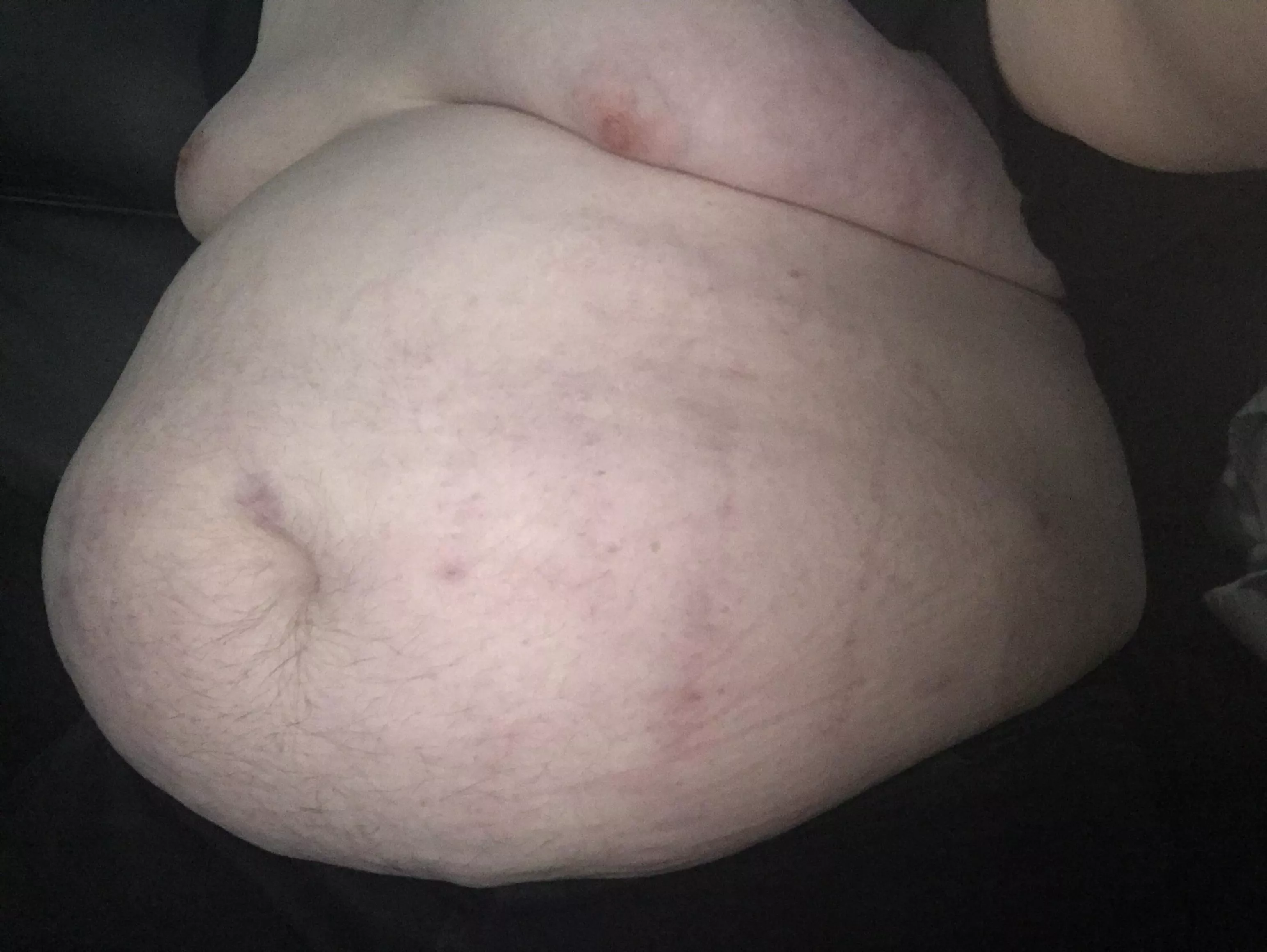 Look how chubby my belly is! 😍 P.S. it’s super soft! 🥰 posted by Football7557