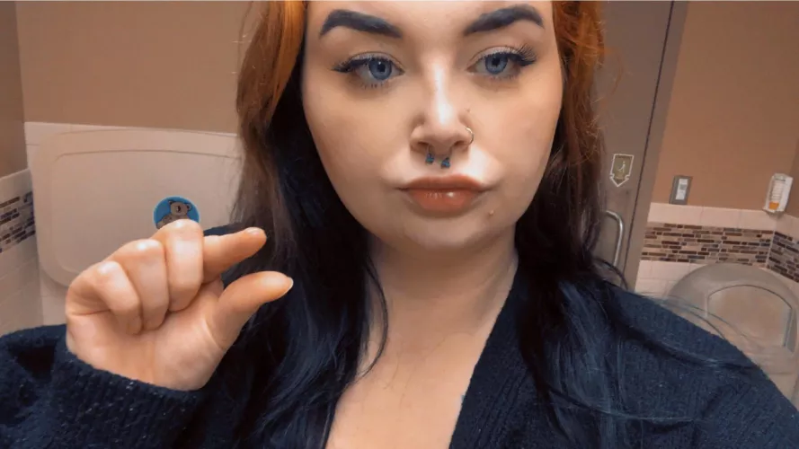 Looking for an alt mommy?  by MommyMilkers2189