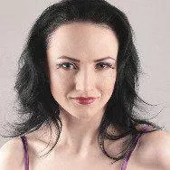 Looks like Miss Lilu could be going back to her classic brunette look judging by her new profile pic. posted by FollowingActual6088