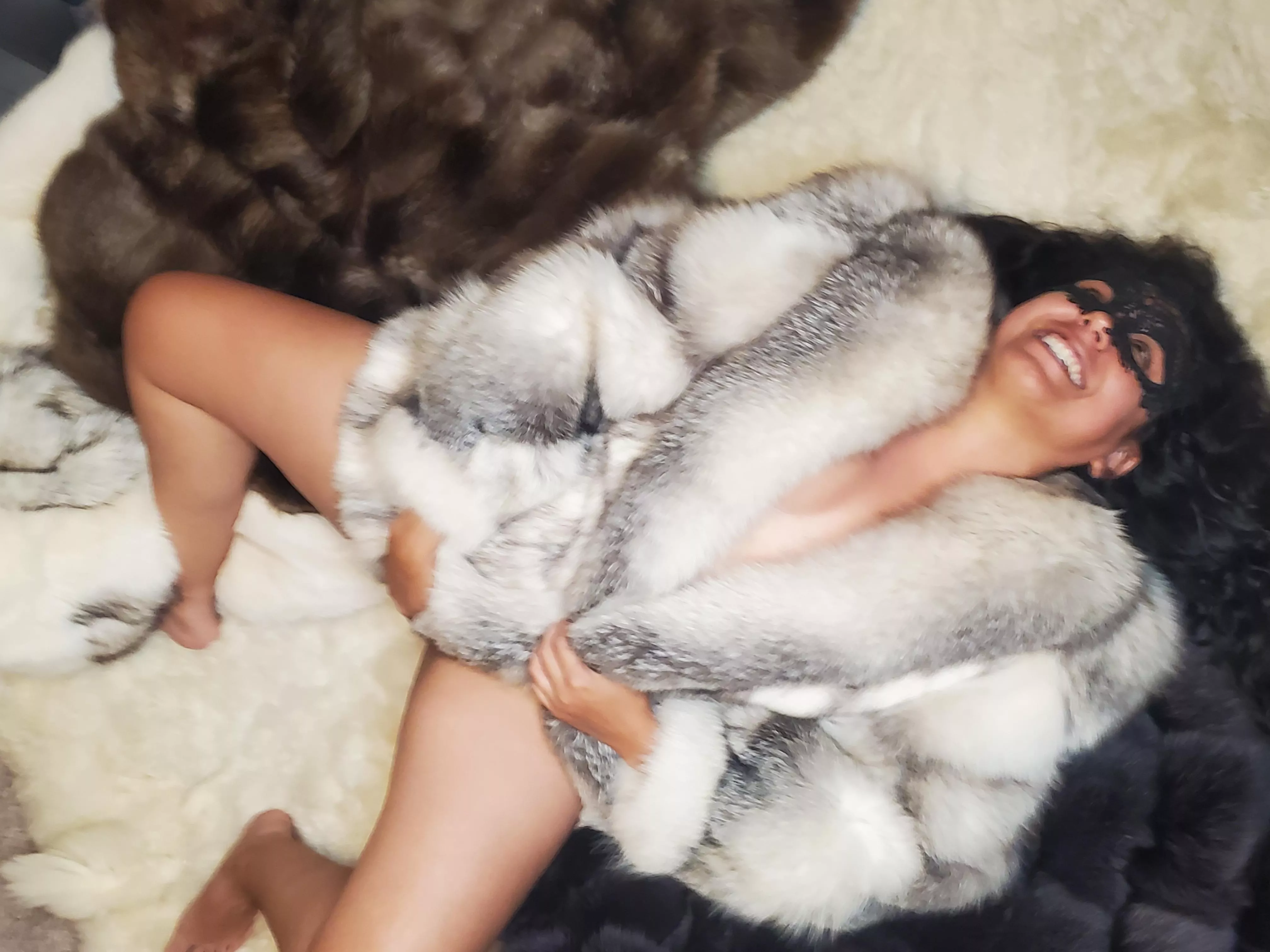 Mommy needs to be spoiled!!! posted by Artistic-Natural-339