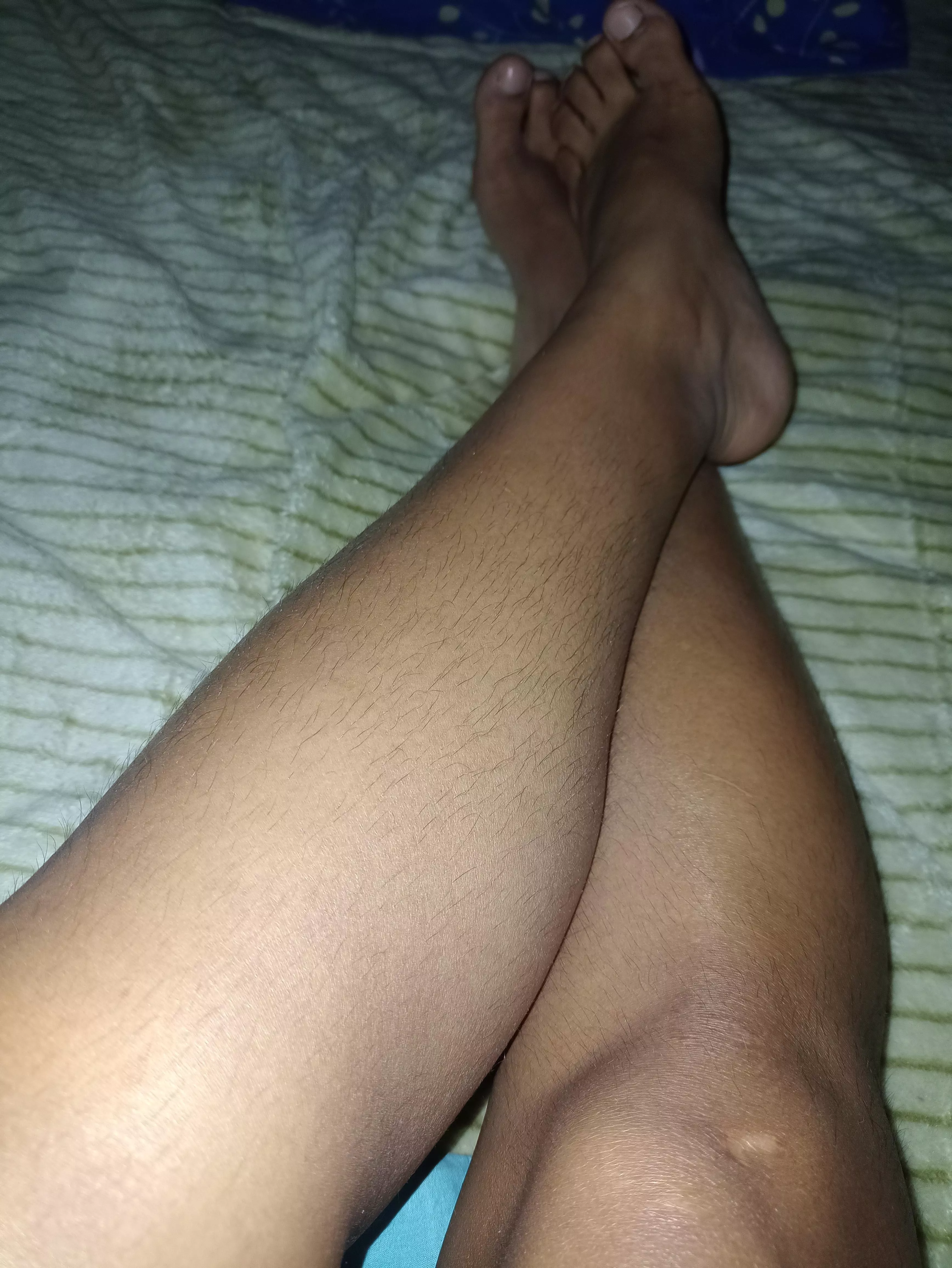 My beautiful hairy legs posted by beautyExotic