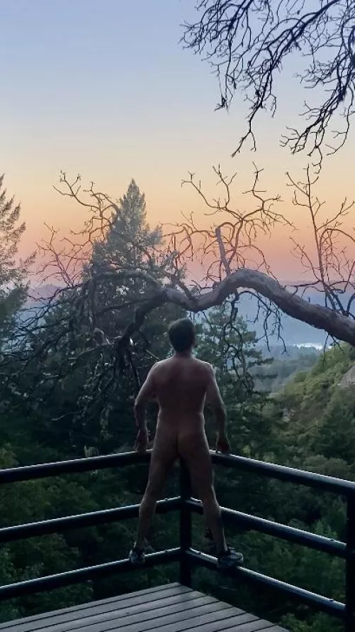 Observing the sunrise  by ArtPlusSex