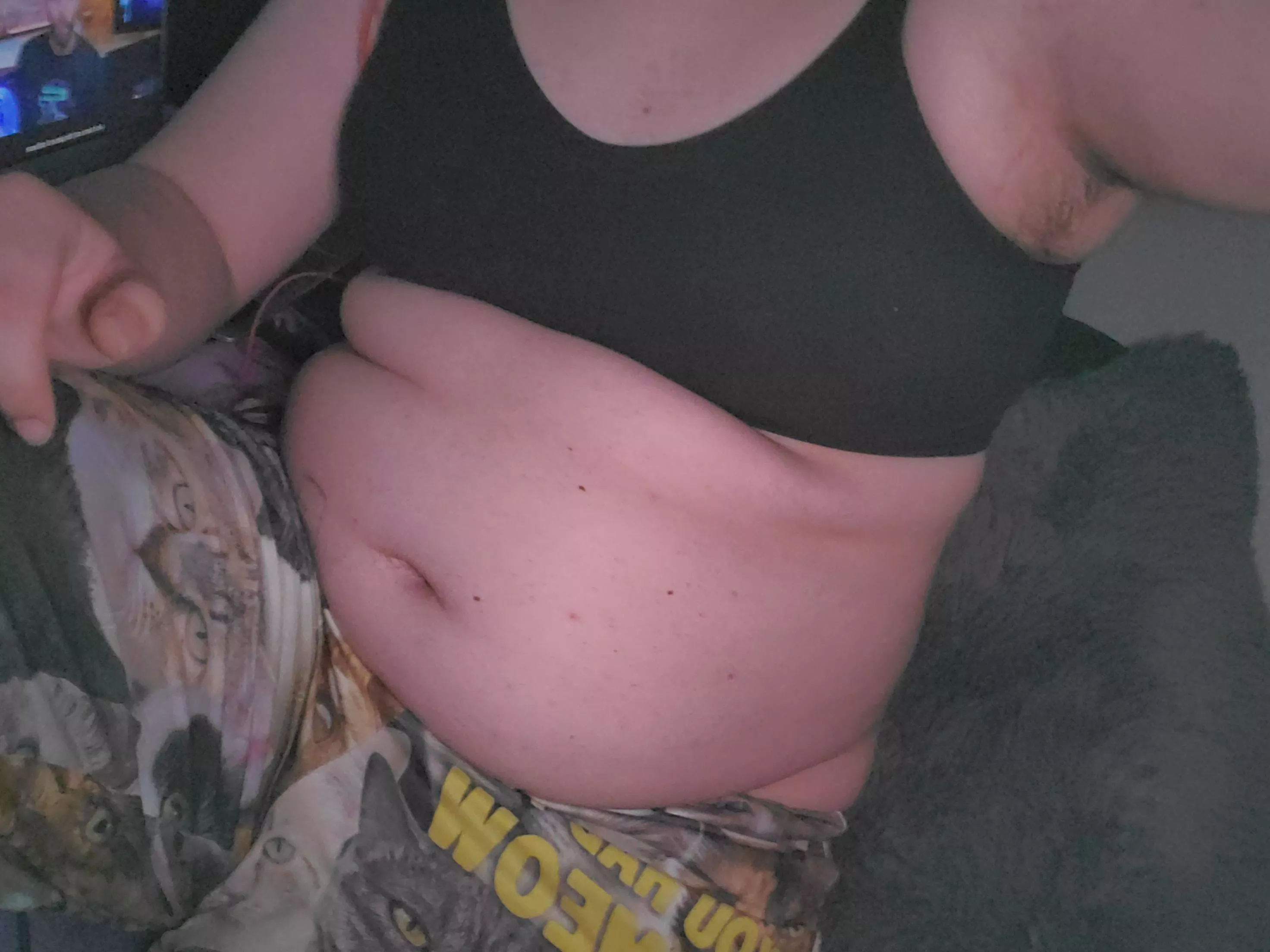 Pajama tummy :3 posted by akitter98