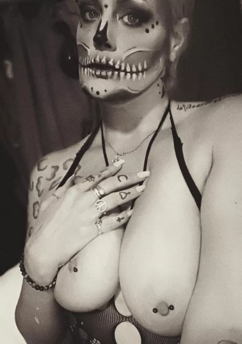 Practicing Halloween make up!!! My fav. 👻🎃☠️ 262 by Dark-fantasy69