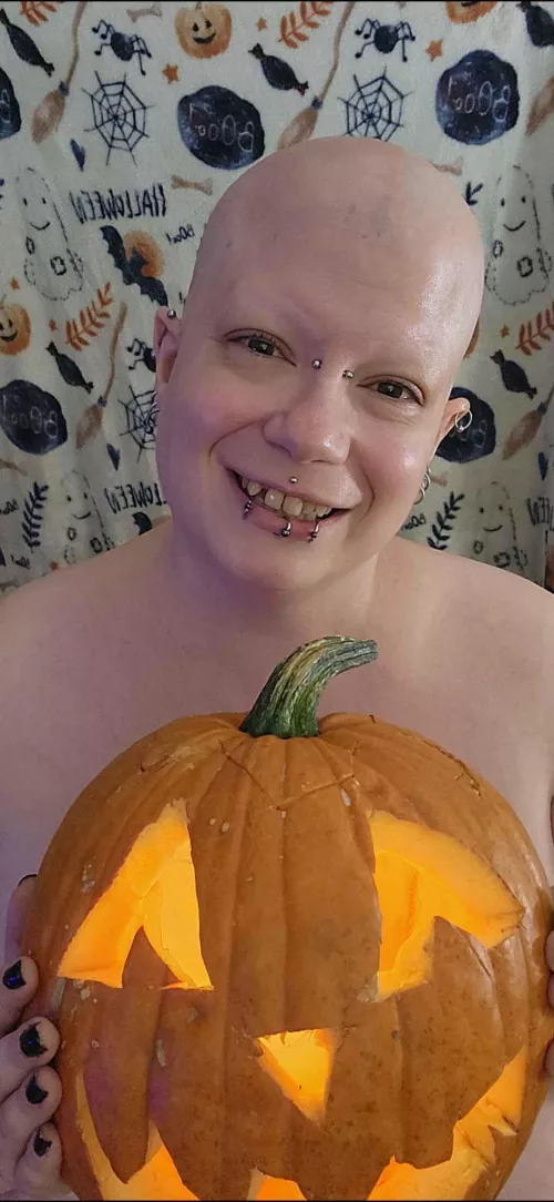 Shaved and spooky for Friday the 13th by BoneWitchNun