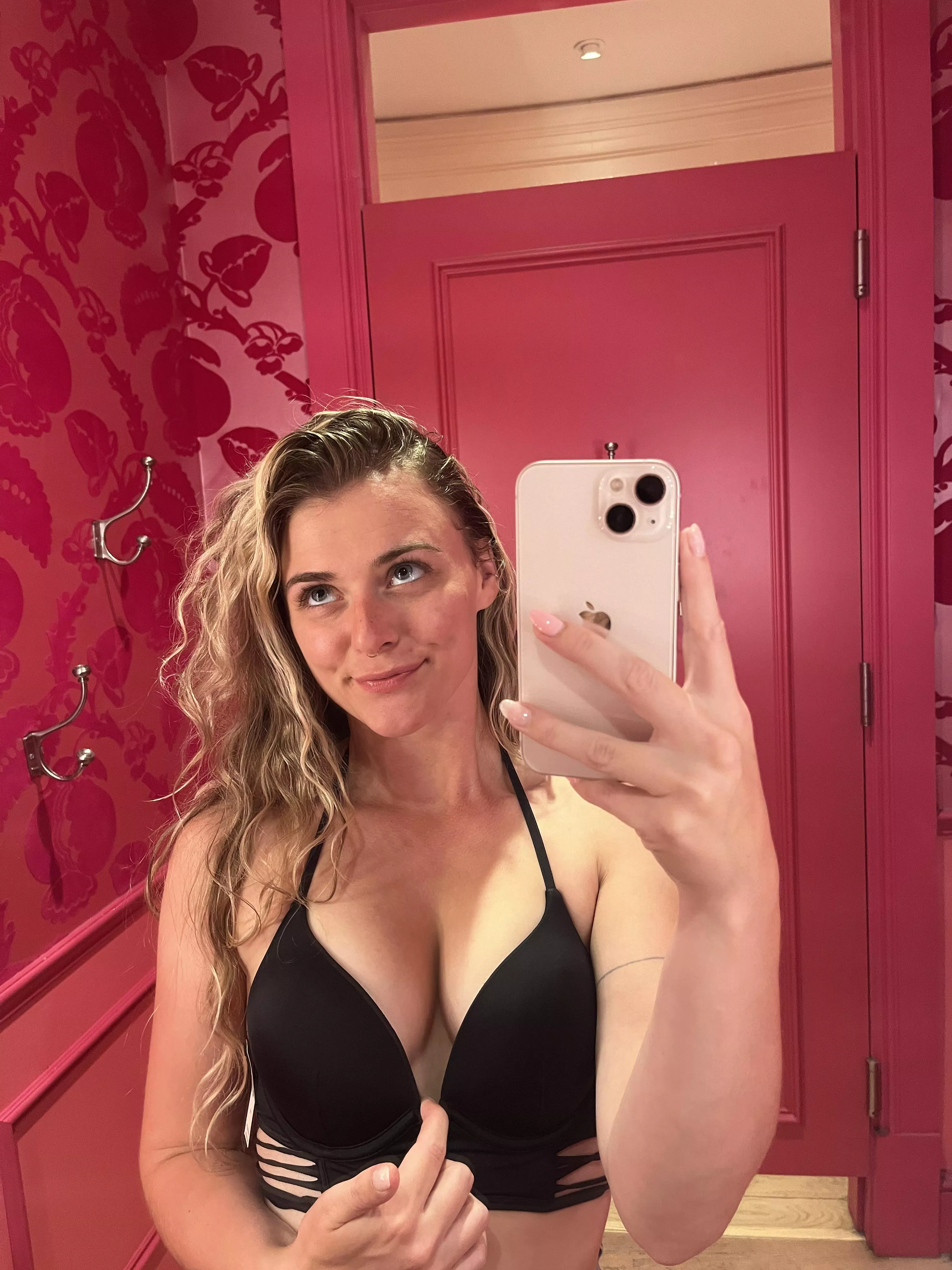 Should I have bought this top? I didn’t 😭 posted by Babykaittt