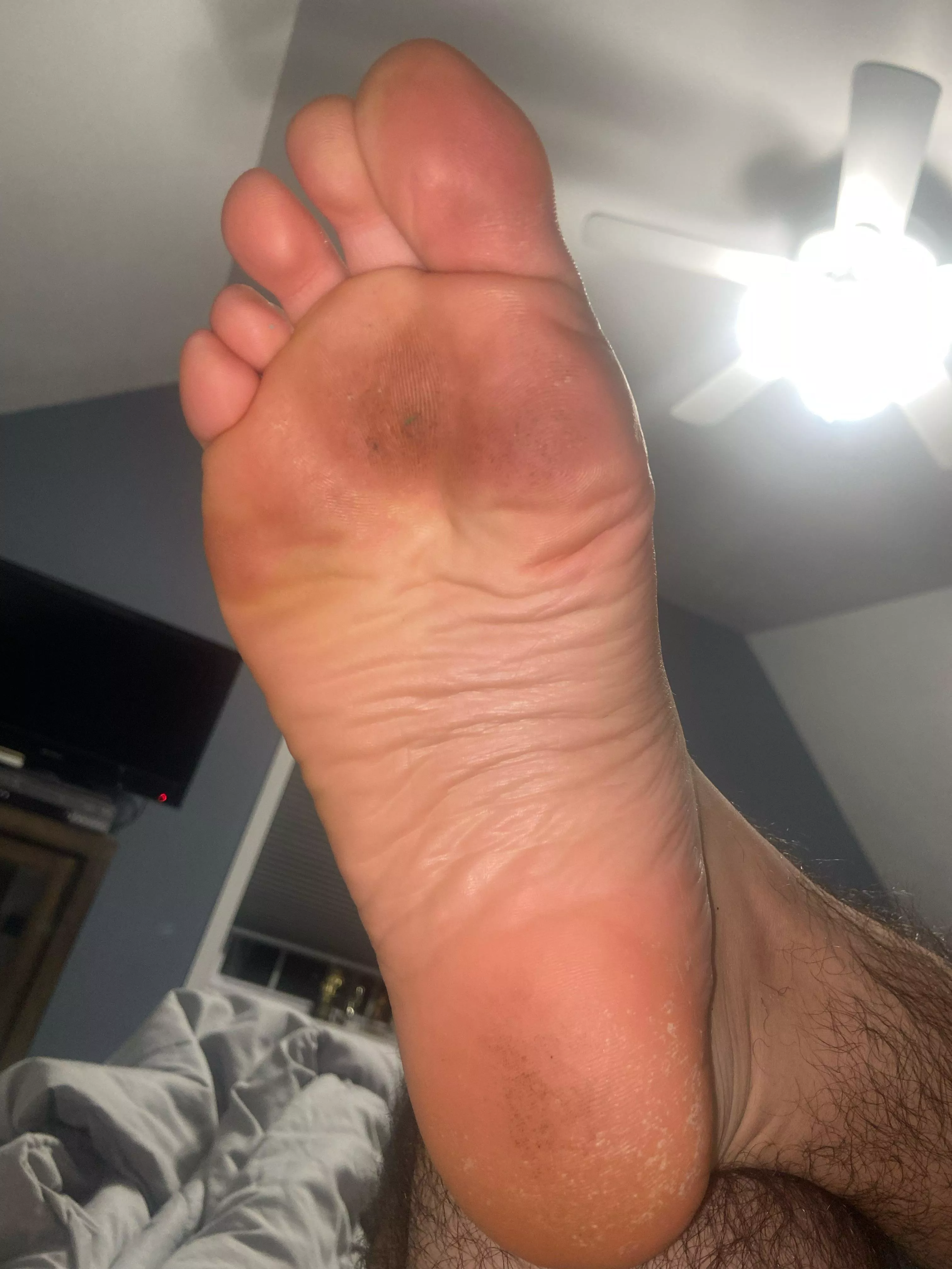 Smother your face in this dirty sole posted by leonstratus21