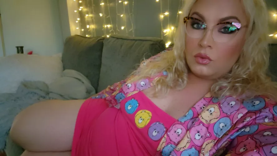 Spoil Me 2 Day by GoddessNemesis69