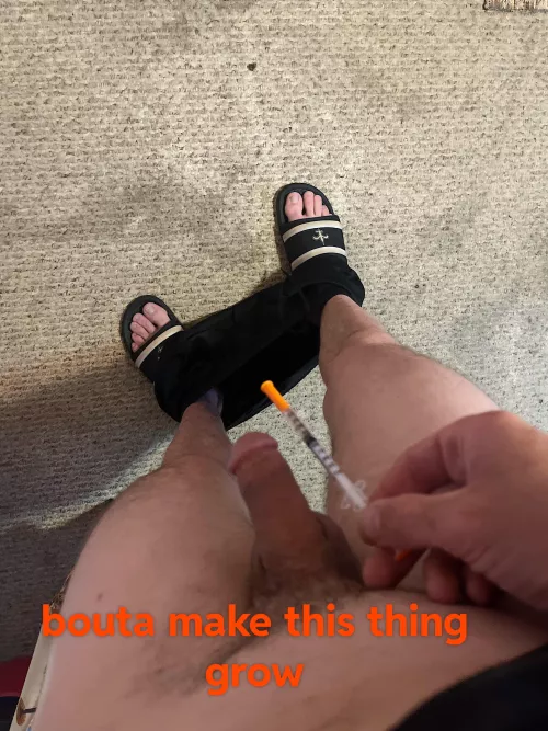 Sum female vid me while i do a shot by milowpm