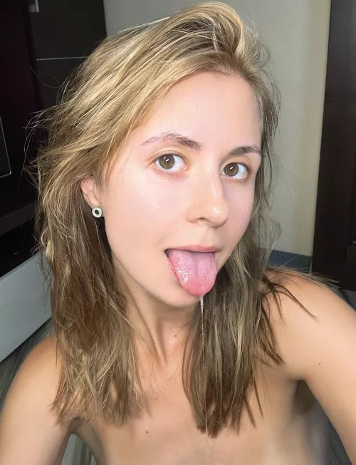 taking pictures like this while I'm waiting for you by RainyPrincesss