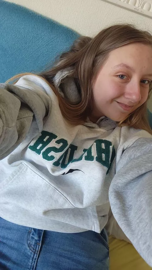 Who thinks I'm hot? by ShylaG4