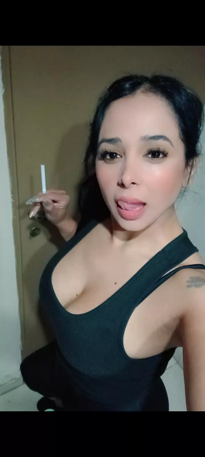 your sweet smoking goddess  posted by Martina_07
