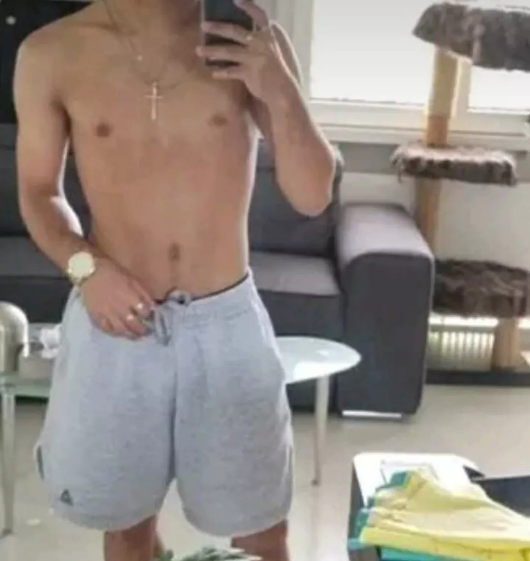 [23] I want random homophobic dudes to harass me and insult me. Dm me or kik (nathanlumien). I'll answer every text, please fill my messages with humiliating tasks and insults. posted by Tomdeelice