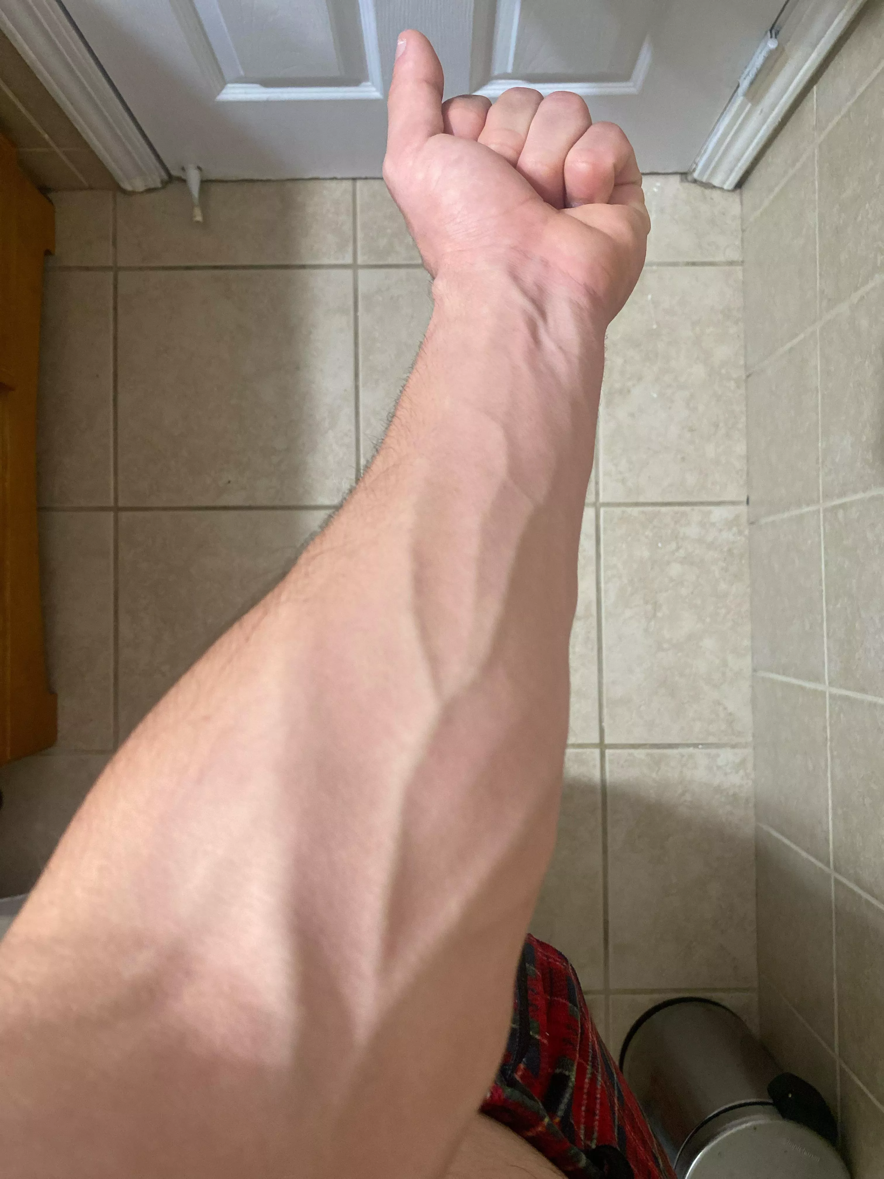 23, w a slim build. Just found this subreddit and thought why not posted by isendit_