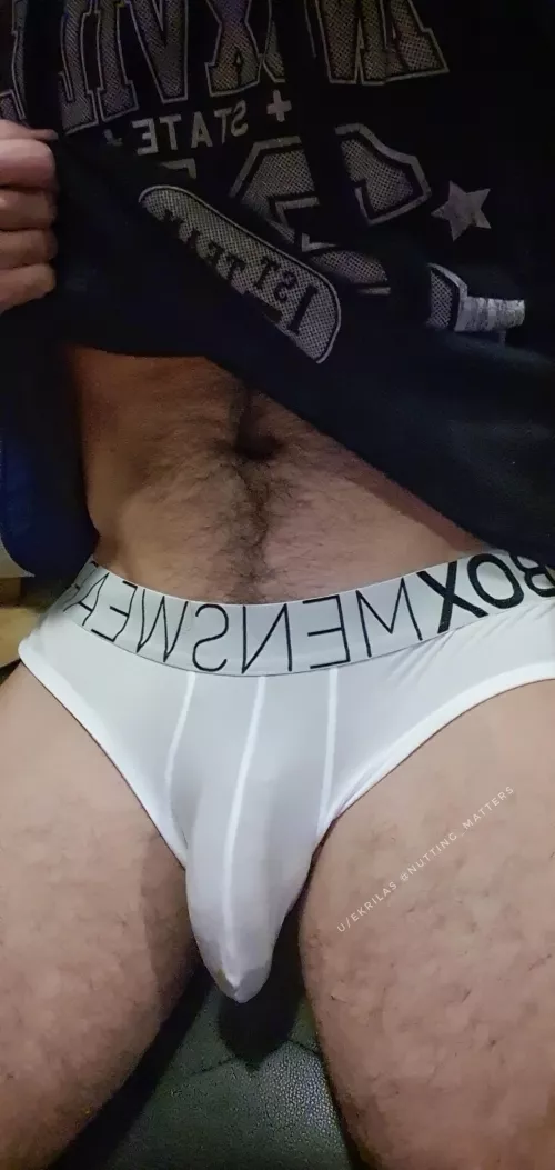 [27] Is it noticeable? by Ekrilas