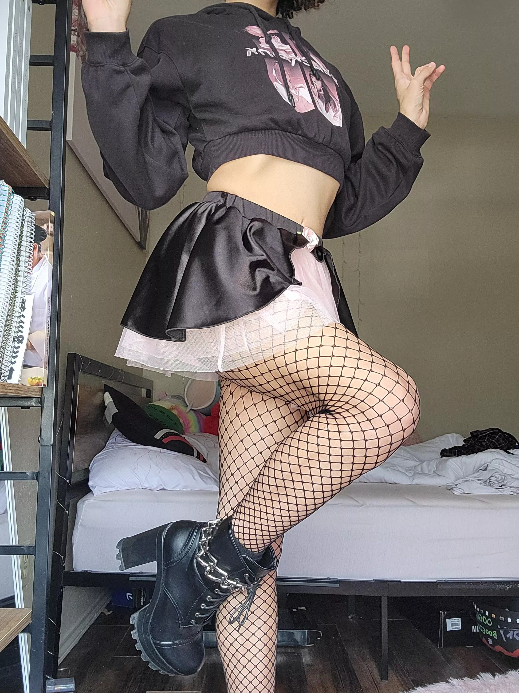 Blackpink in your area 🥰🖤💗 posted by K-pop_Trash