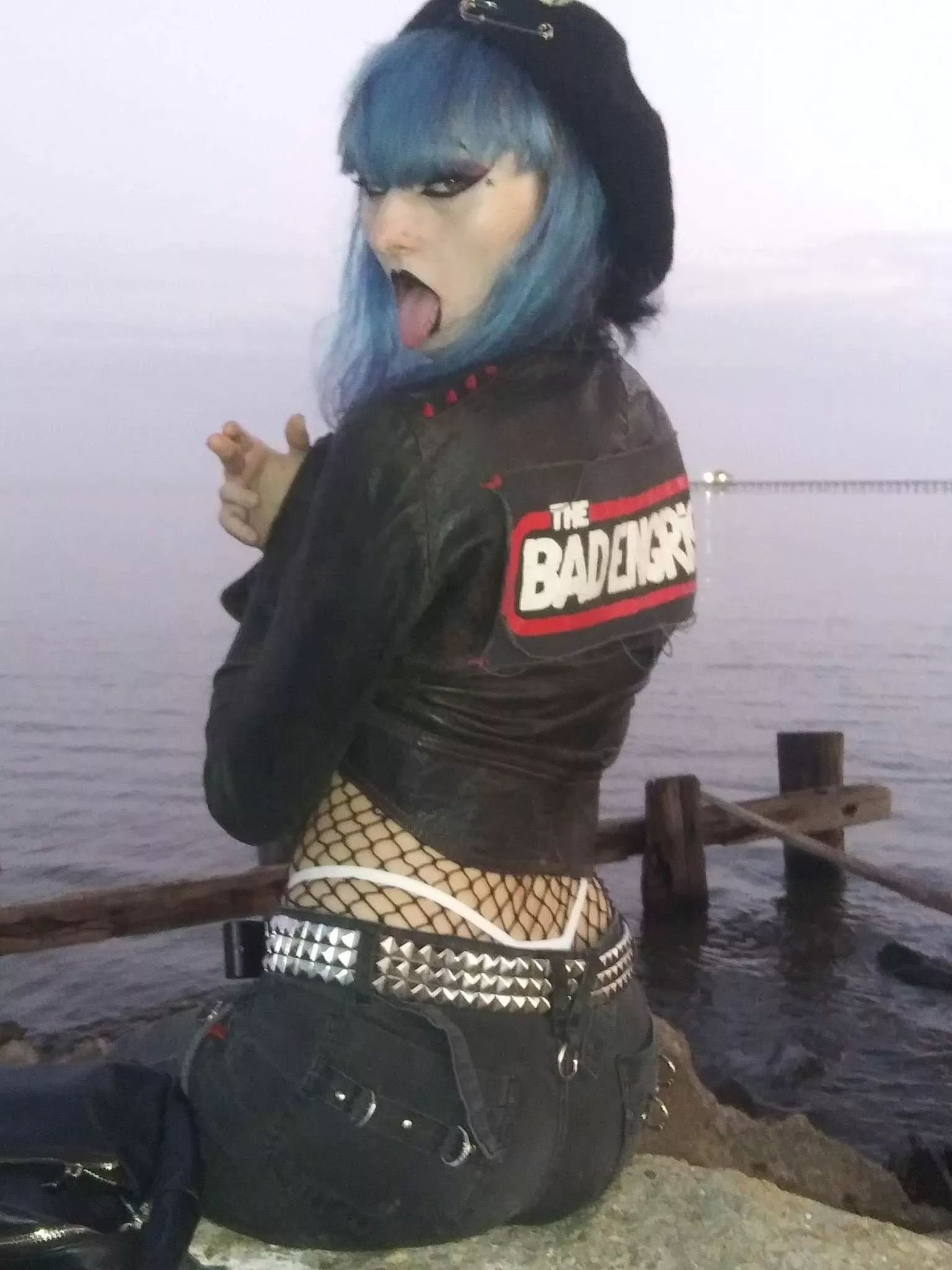 blue bangs posted by gloomybabyy