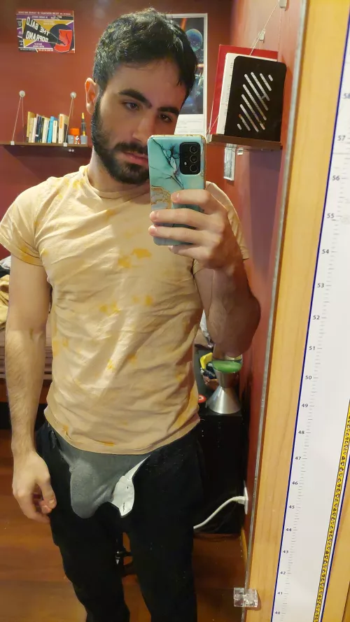 can't even fit in these pants by nakedcelebii