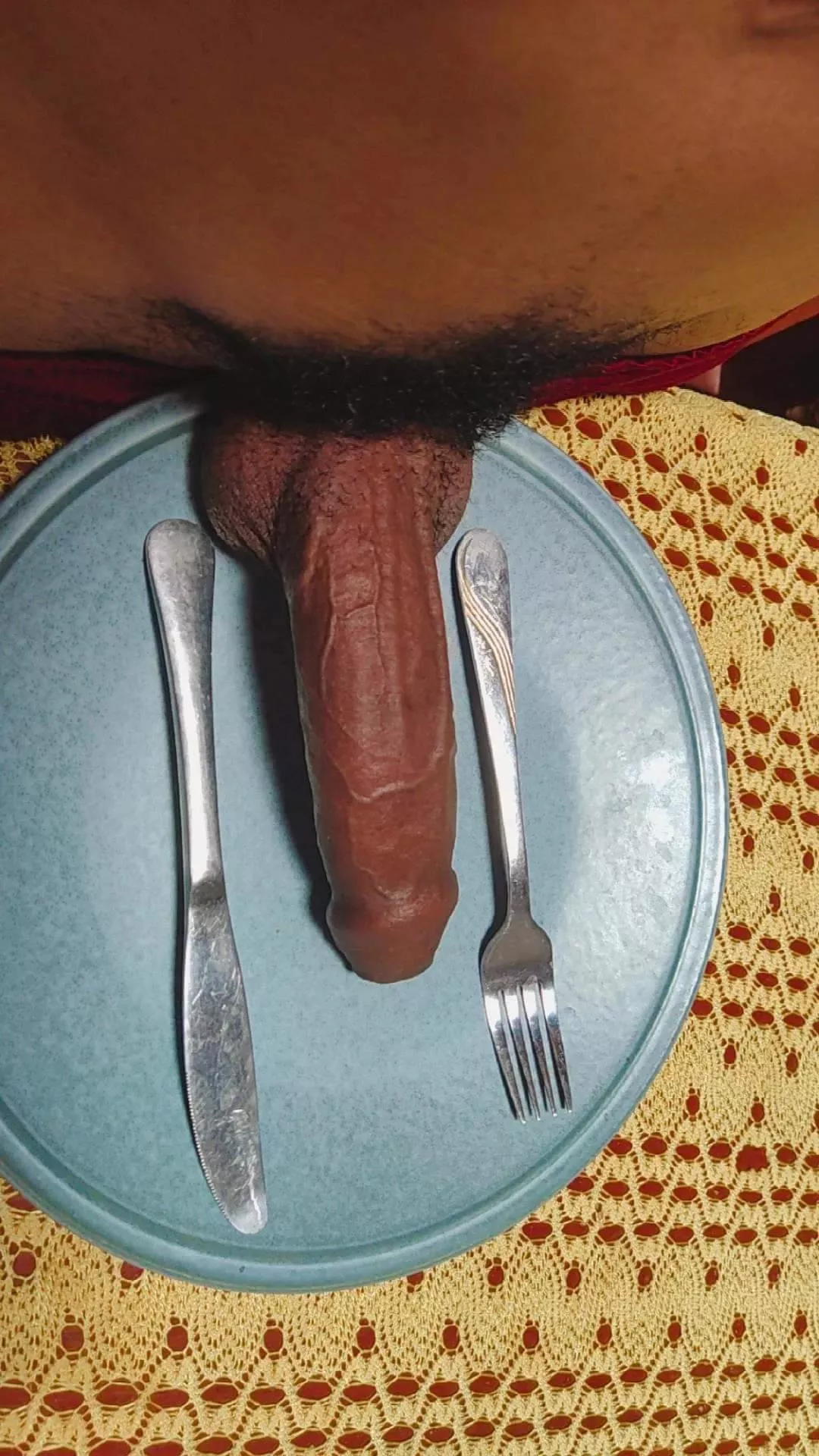 Does anyone want to eat? posted by Comeycalla21cm