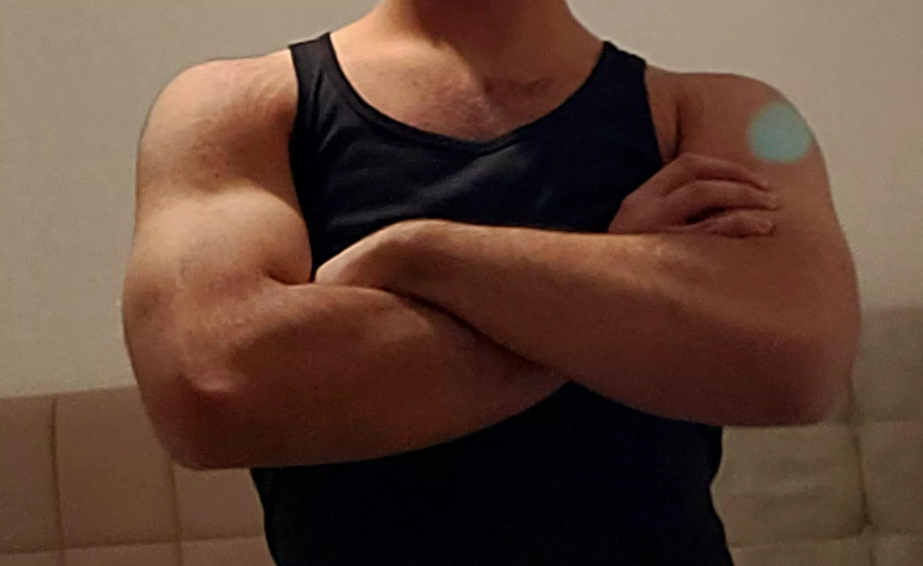 Don't worry, I've got your back 😏 posted by V0xe_ll