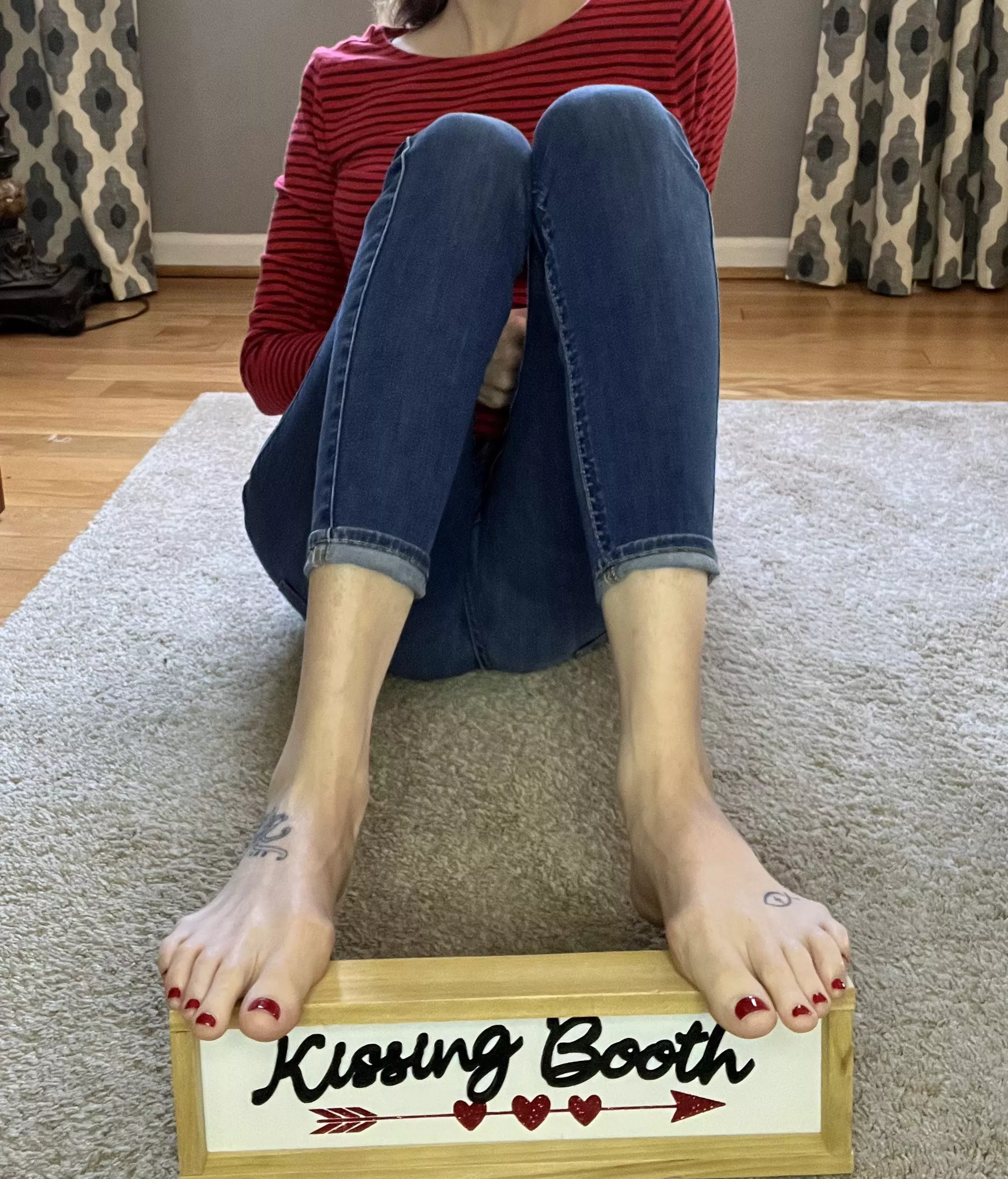 Early V Day Kisses? posted by Lotusgirl00