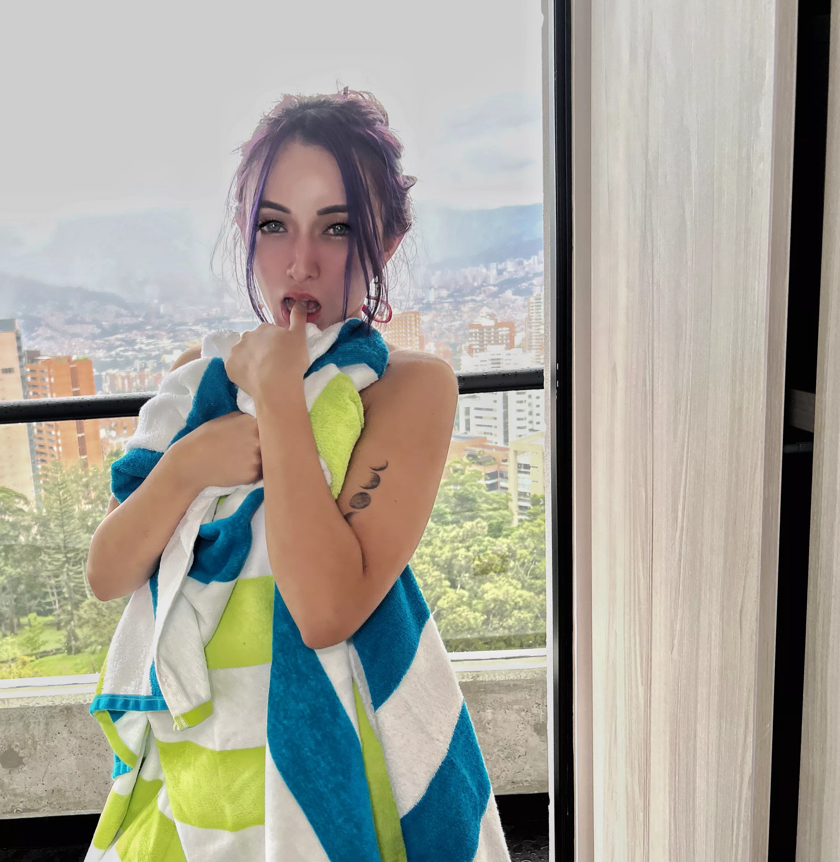 I am cold and You are hot.....Let's play the game Hoti-Naughty. posted by powerless_intruder