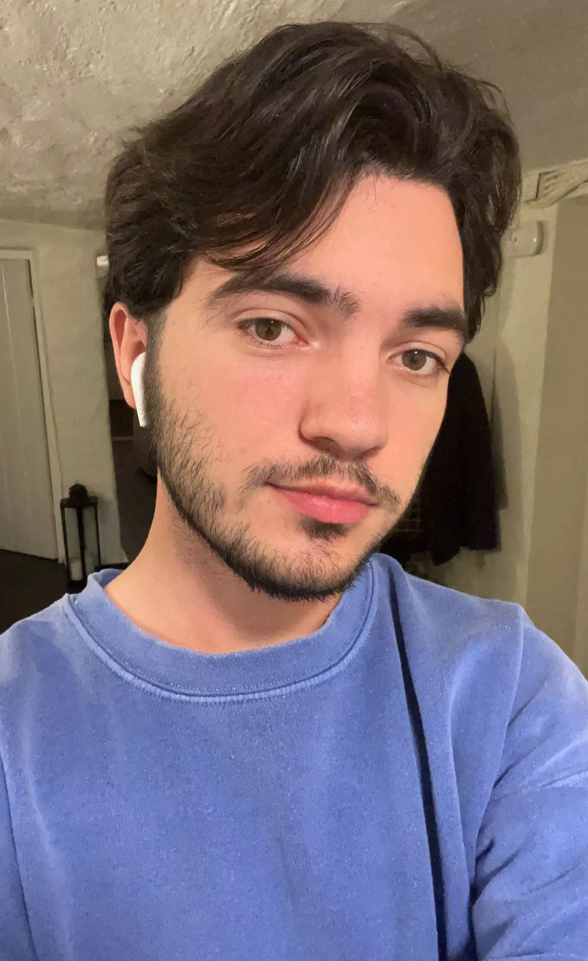 I like how my hair looks here :) posted by polyglot2002