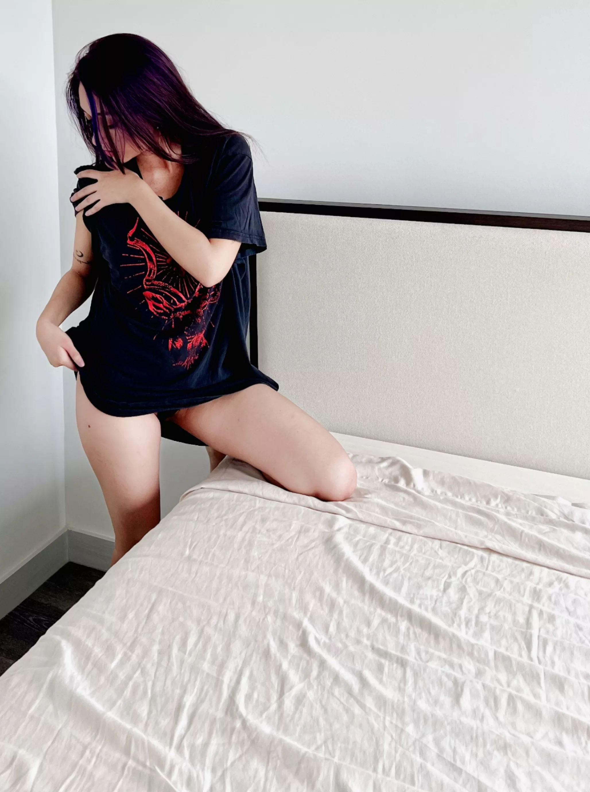 I would love your presence posted by powerless_intruder