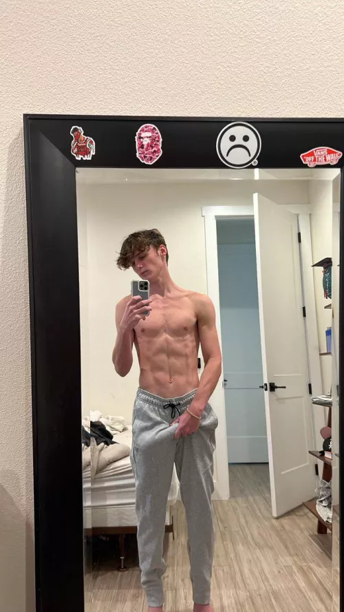 i’m always horny after a workout :,) by ghostrider476