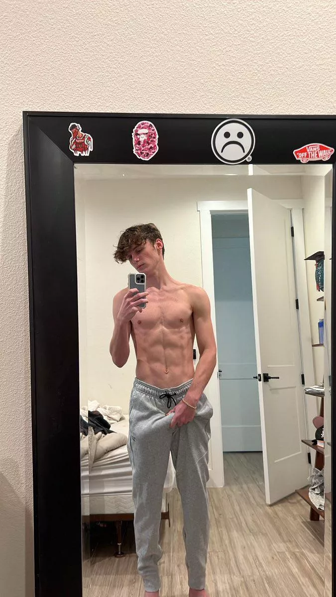 i’m always horny after a workout :,) posted by ghostrider476