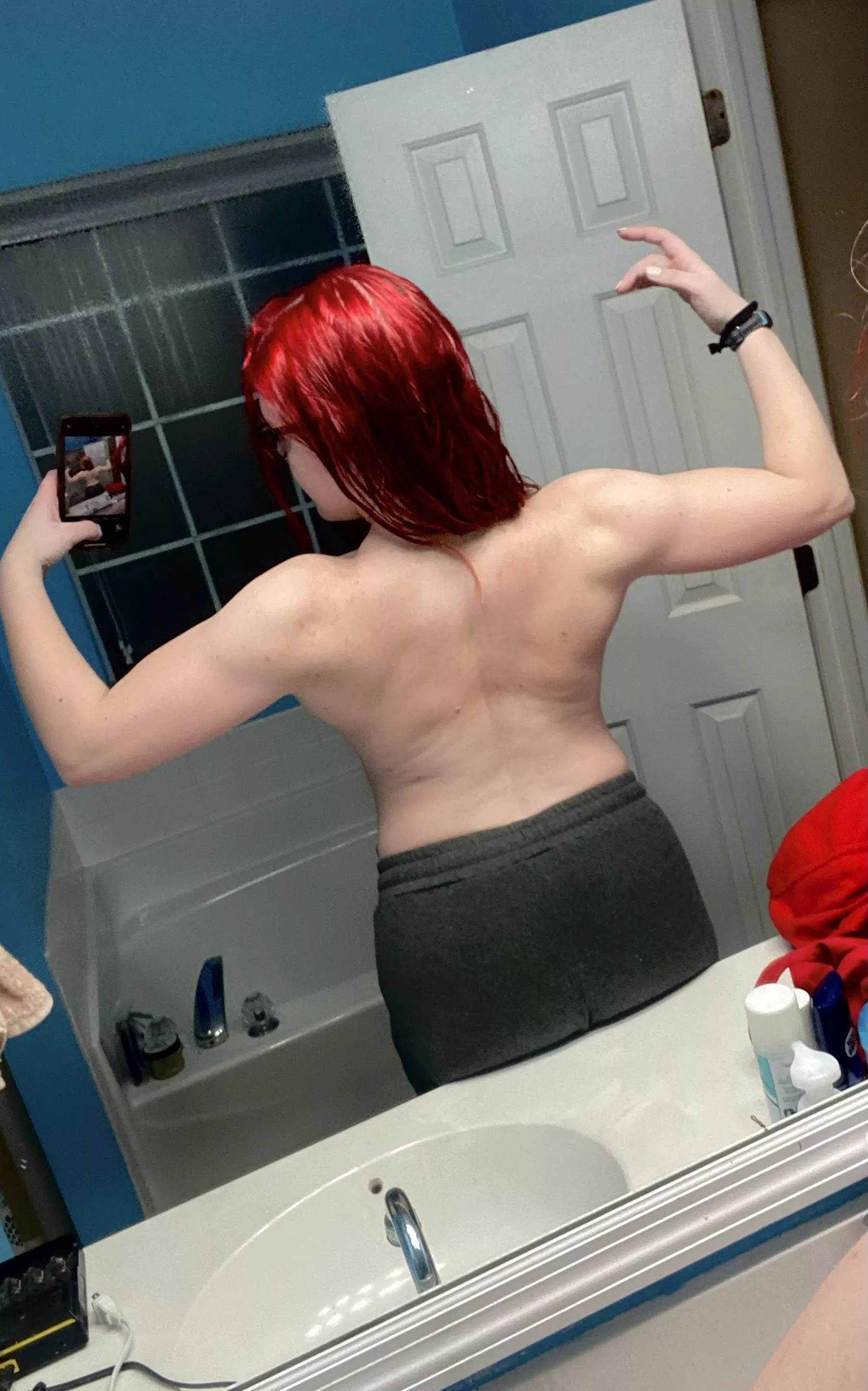 Learning to flex my wings (f) posted by Independent-Ad5154