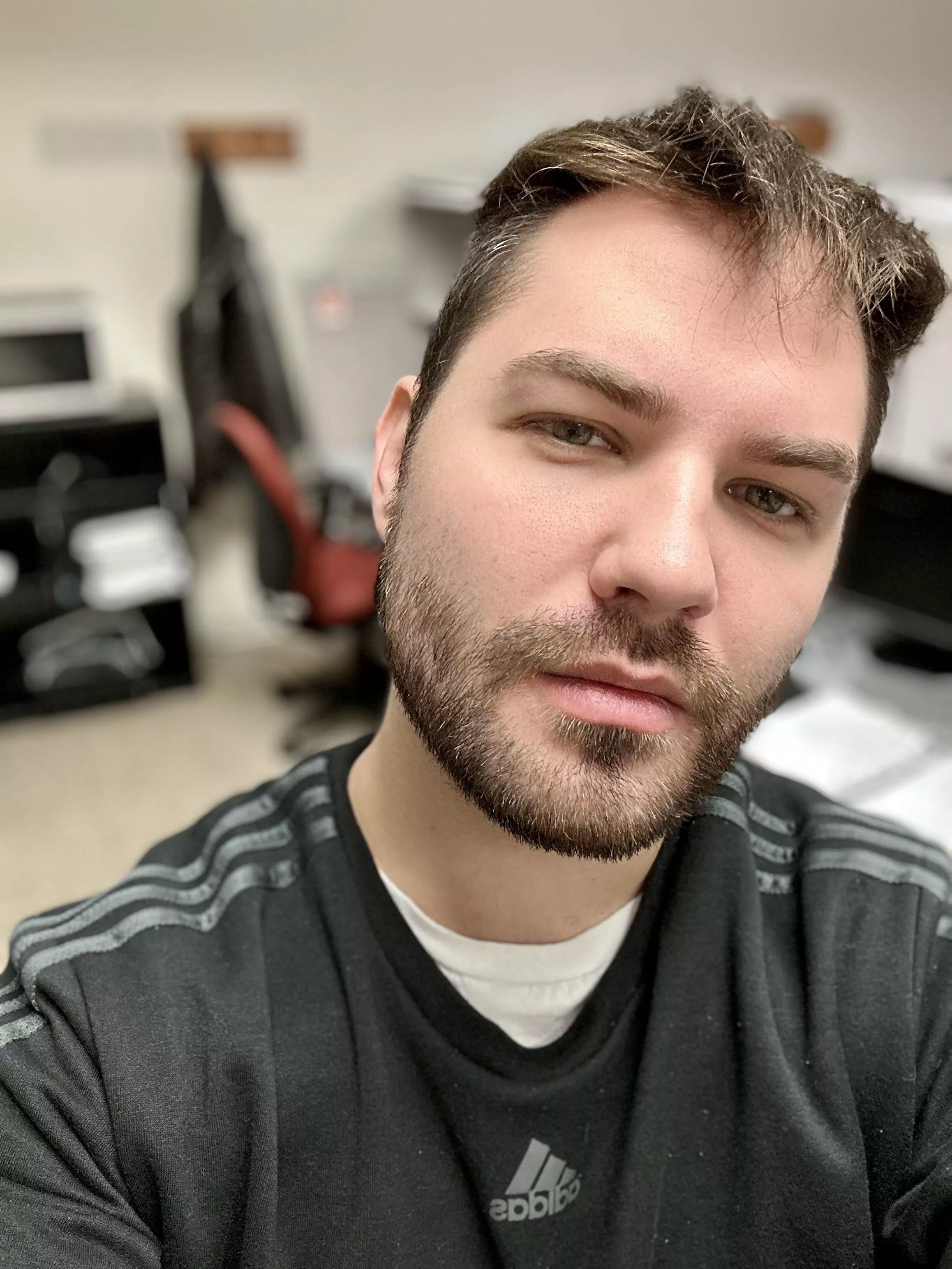 Left a toxic friendship recently, starting to feel good about myself again. posted by 1221321321