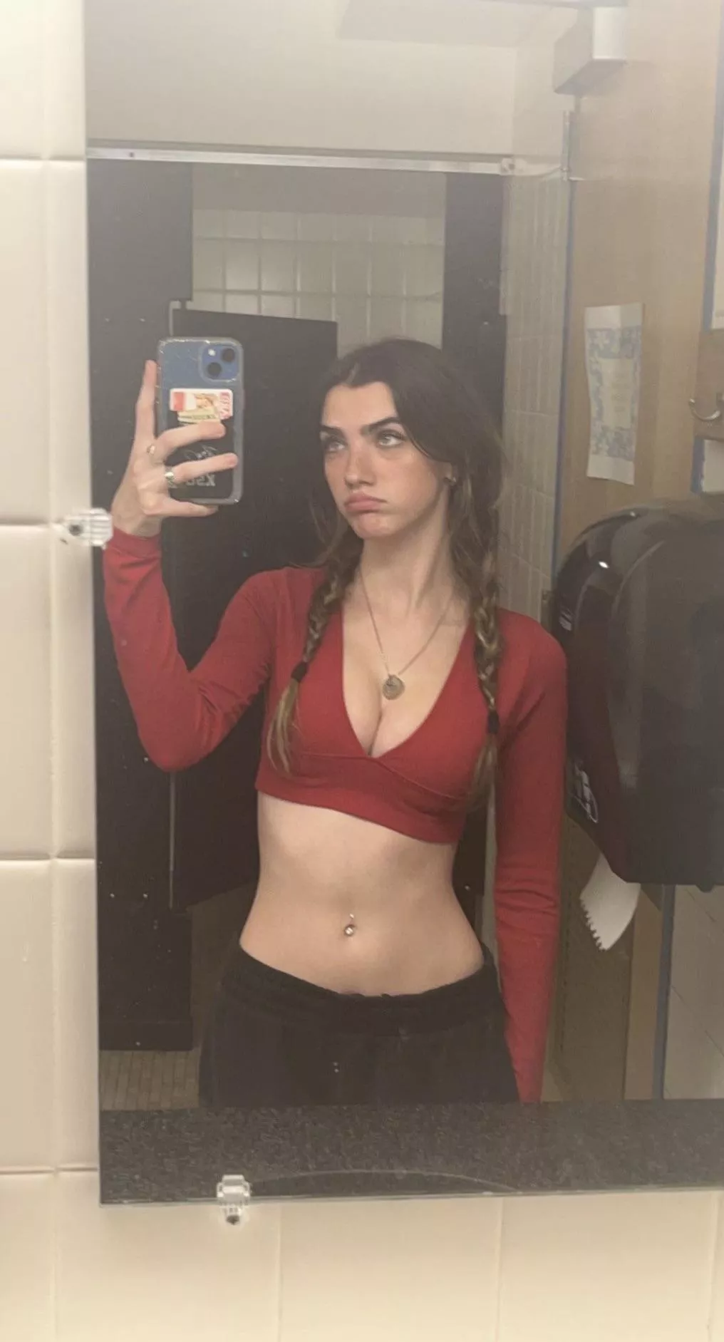 Mid day mirror selfies posted by MooseWhoGetsBanned4