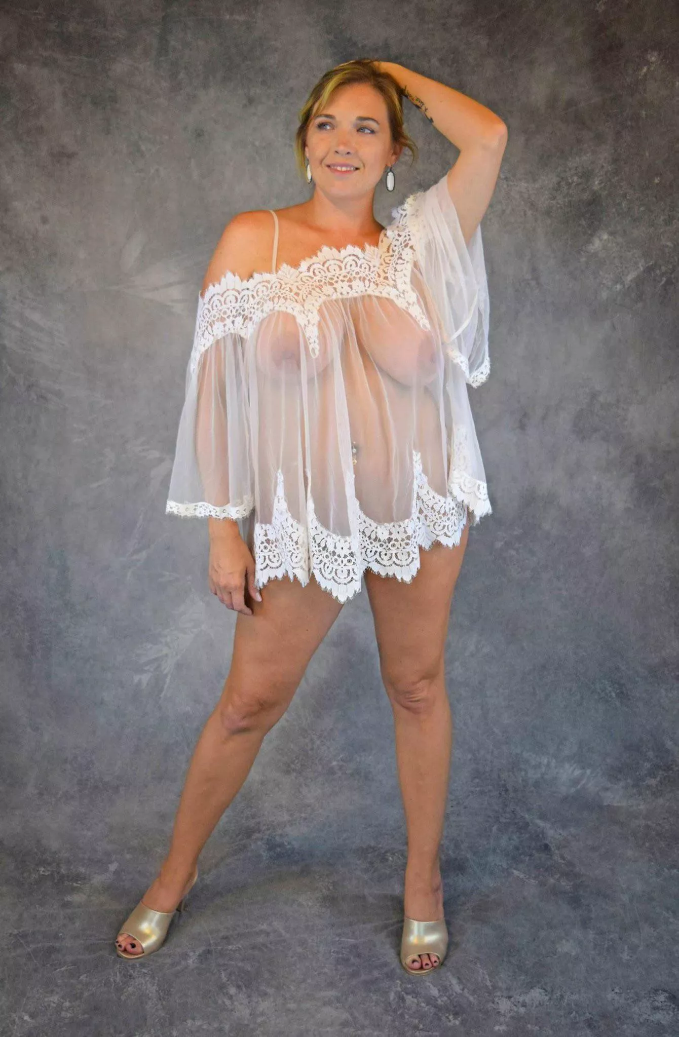 MILF is showing off those jugs posted by RuckFeddit21