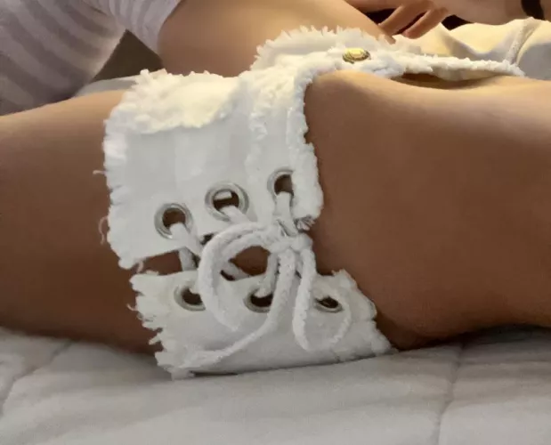 My little hip bones and my little bridge 😍👅 by RylerinCa