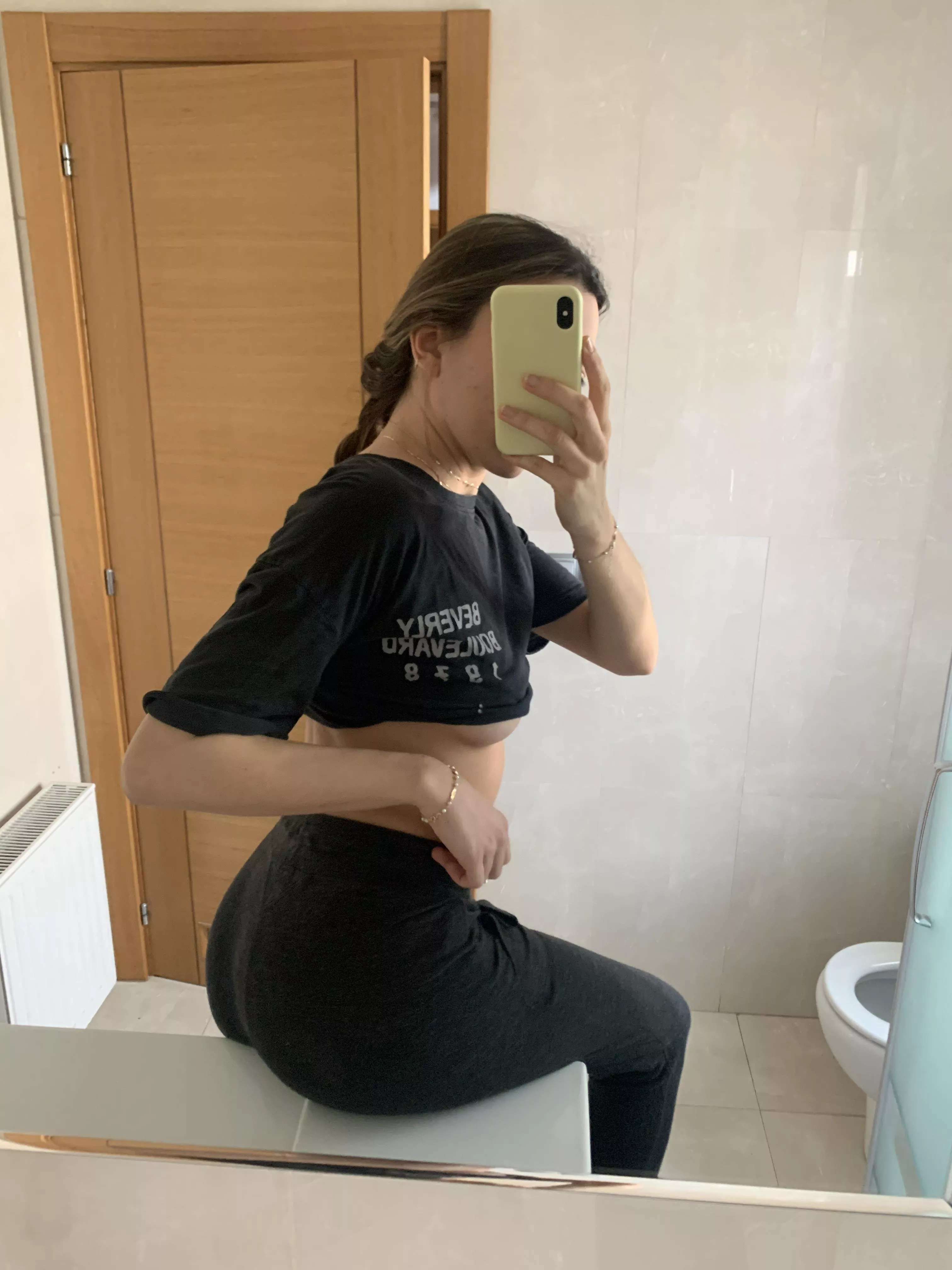 Small boobs lovers, here's my underboob 👀 posted by chemagill