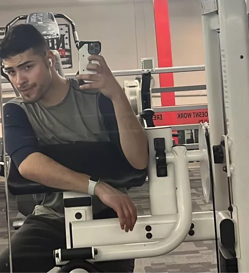 Worked a double but I’m still killing it 💪🏼 by depku