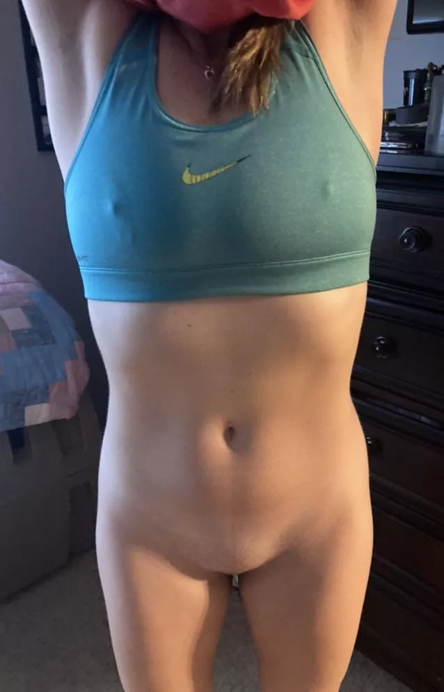 Workout ✅ time for a shower (f) posted by Smgreen07