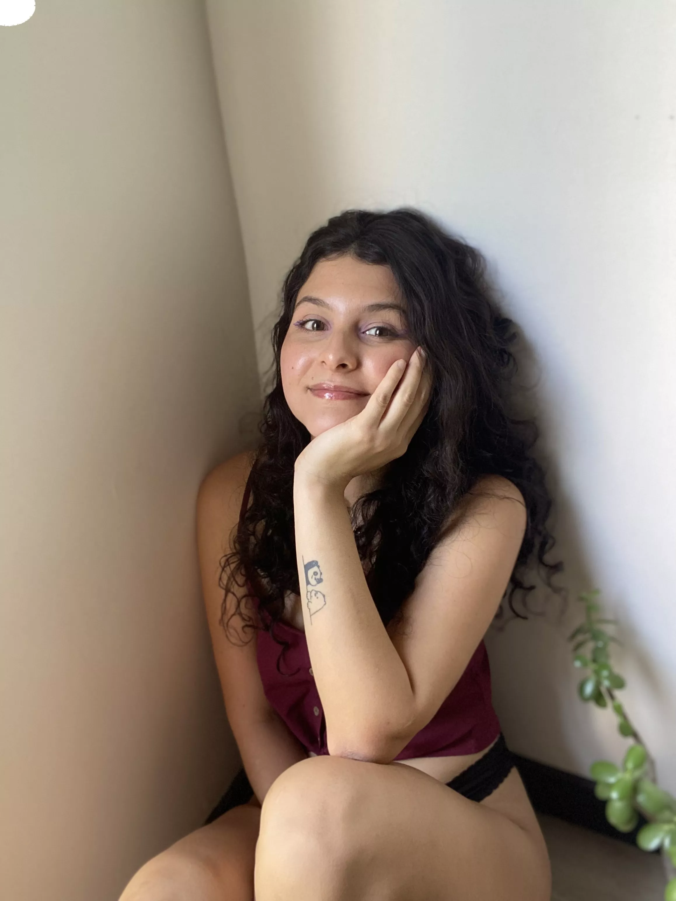 Young latina know how to move on top posted by uprightdemurrage