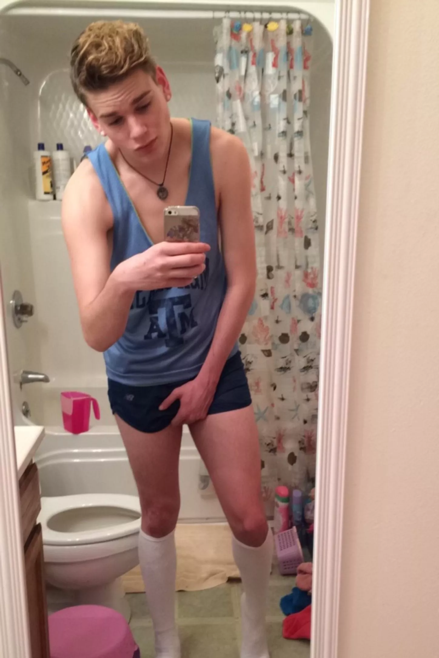 [19] Hey guys! 👋 posted by apoplectic_calmness