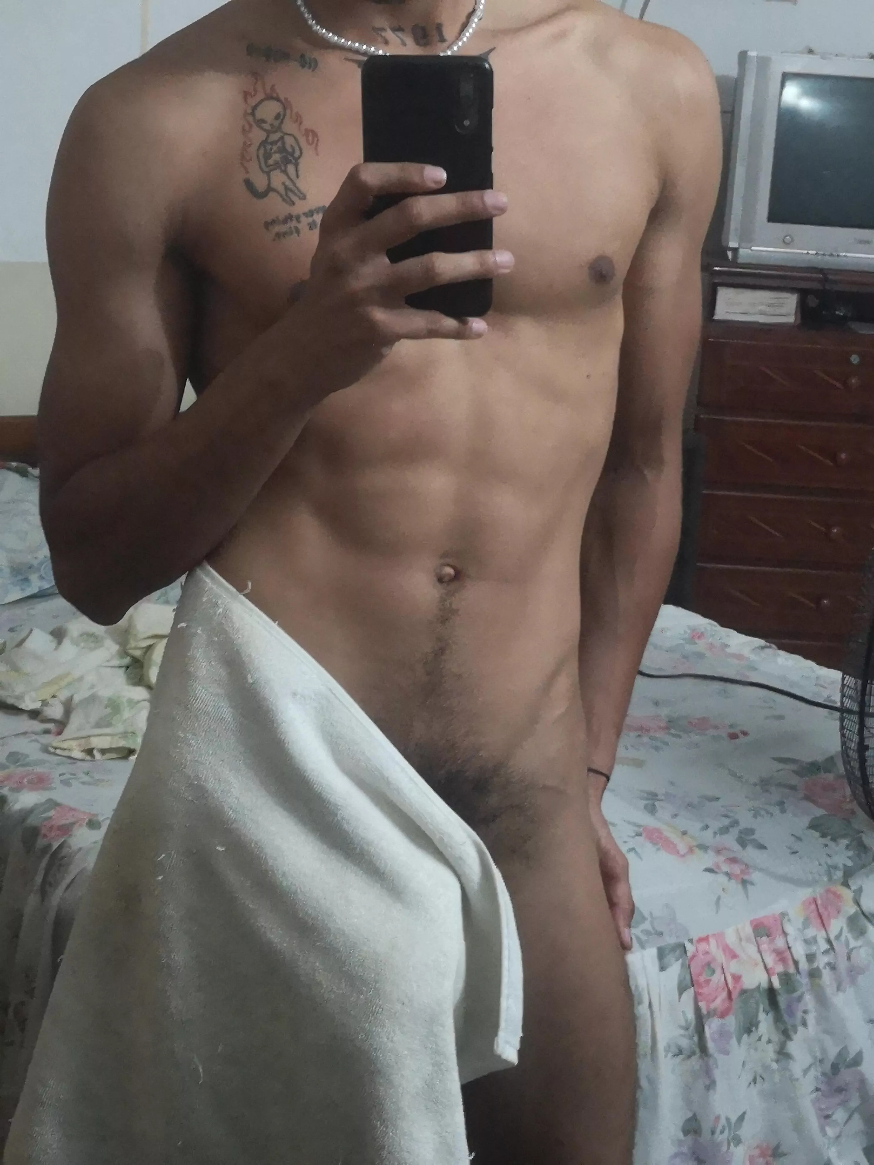 [19] hold my d posted by Big-Cinamon