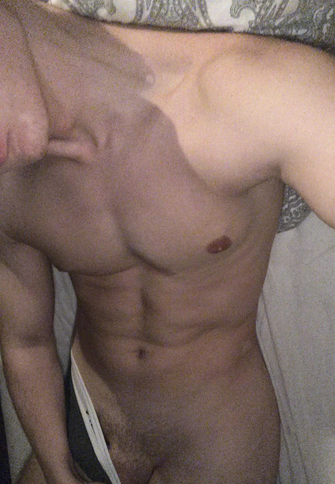 19m Fit Boy looking for older or big cocks. Snap me: Ryan6nc posted by ThomasH20