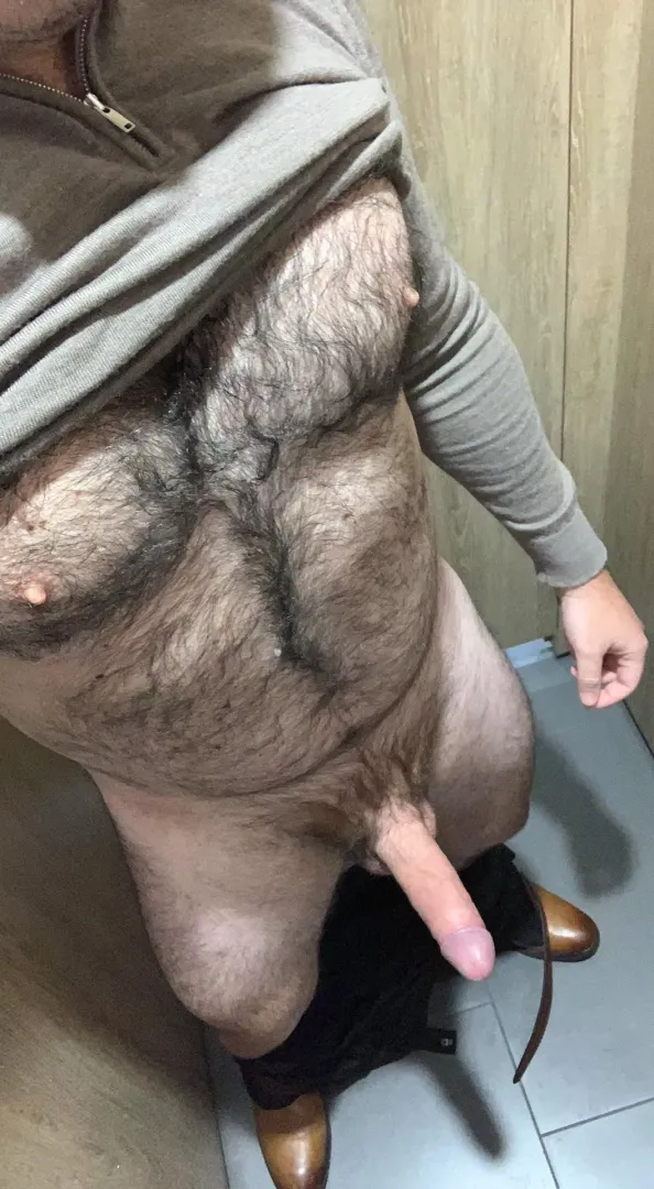 [31] had to take a break at work posted by RockyPup_UK