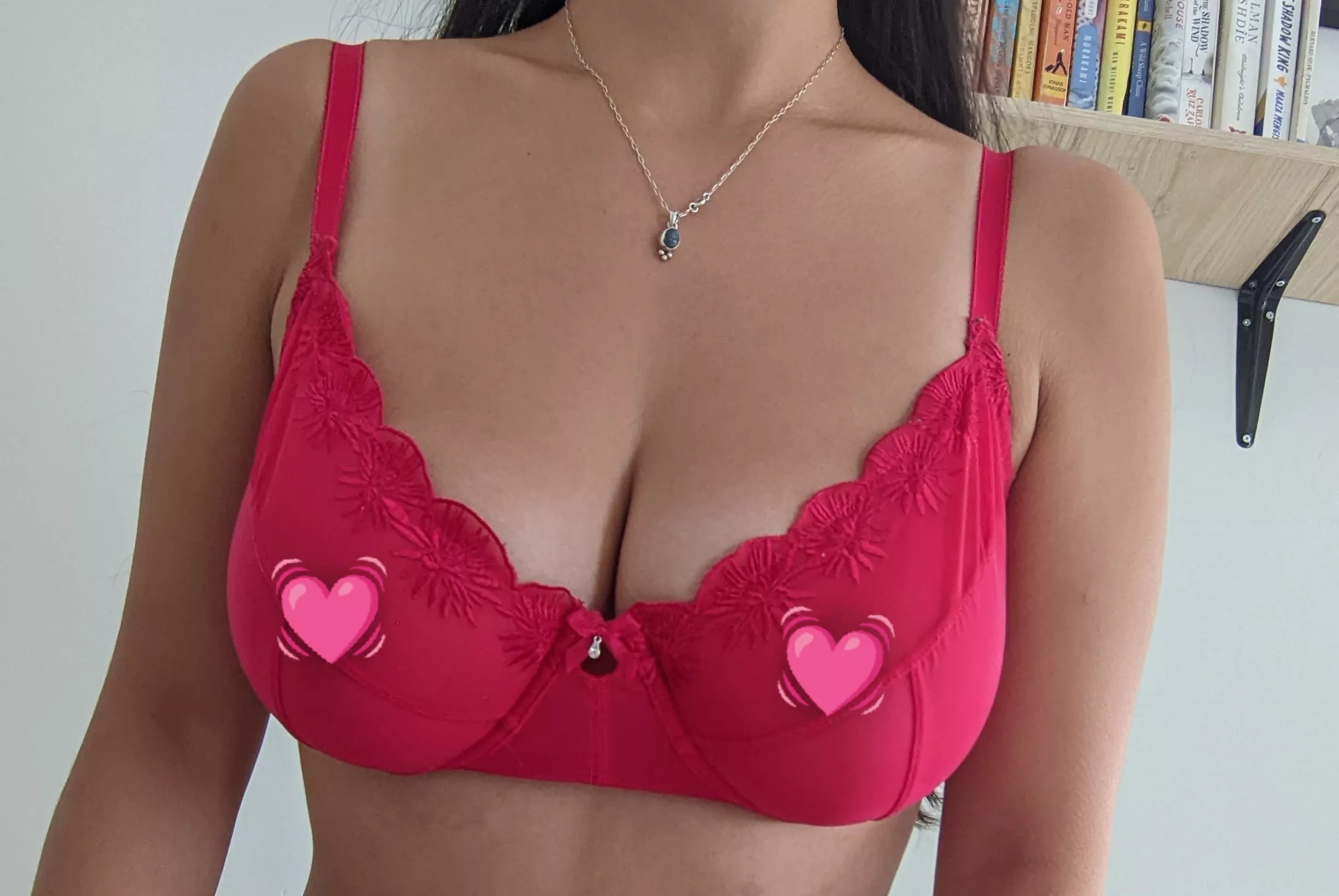 a week till valentine's 😘 posted by amaronthedestroyer