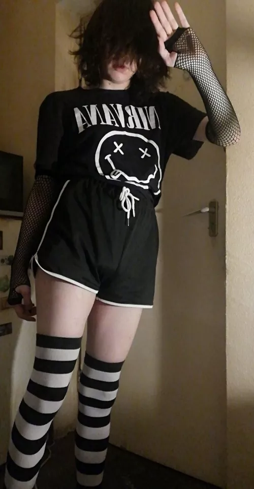 Ahh light hurts >~< by GayAtaraxia