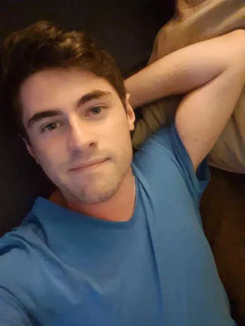 Already feel like sleeping even though it's only the evening. by SaikiYAY