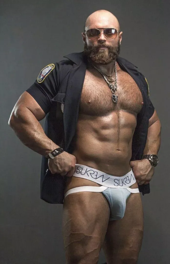 Arrest me! posted by asianic88