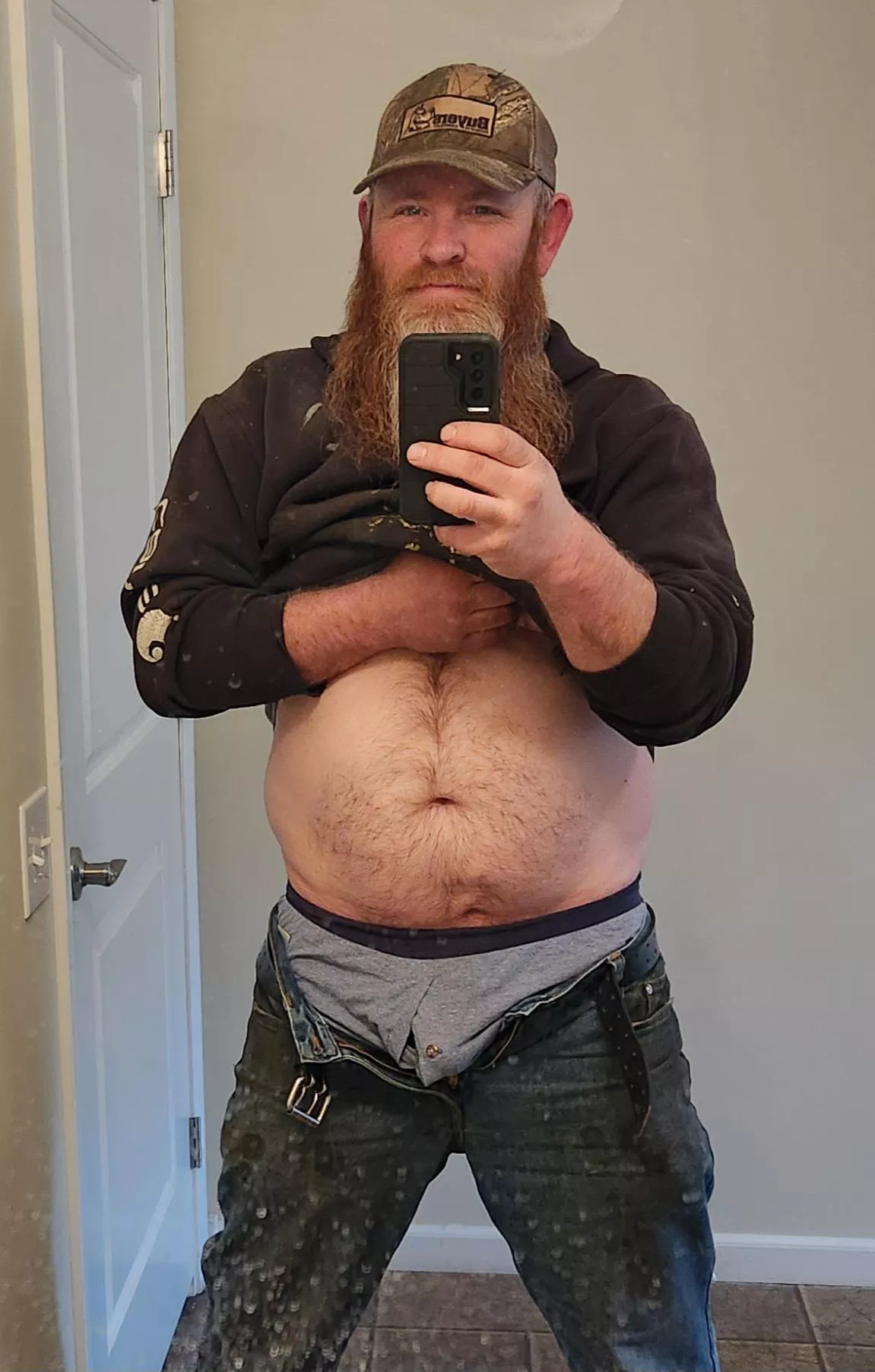 bored at work today posted by Effective-One-8547