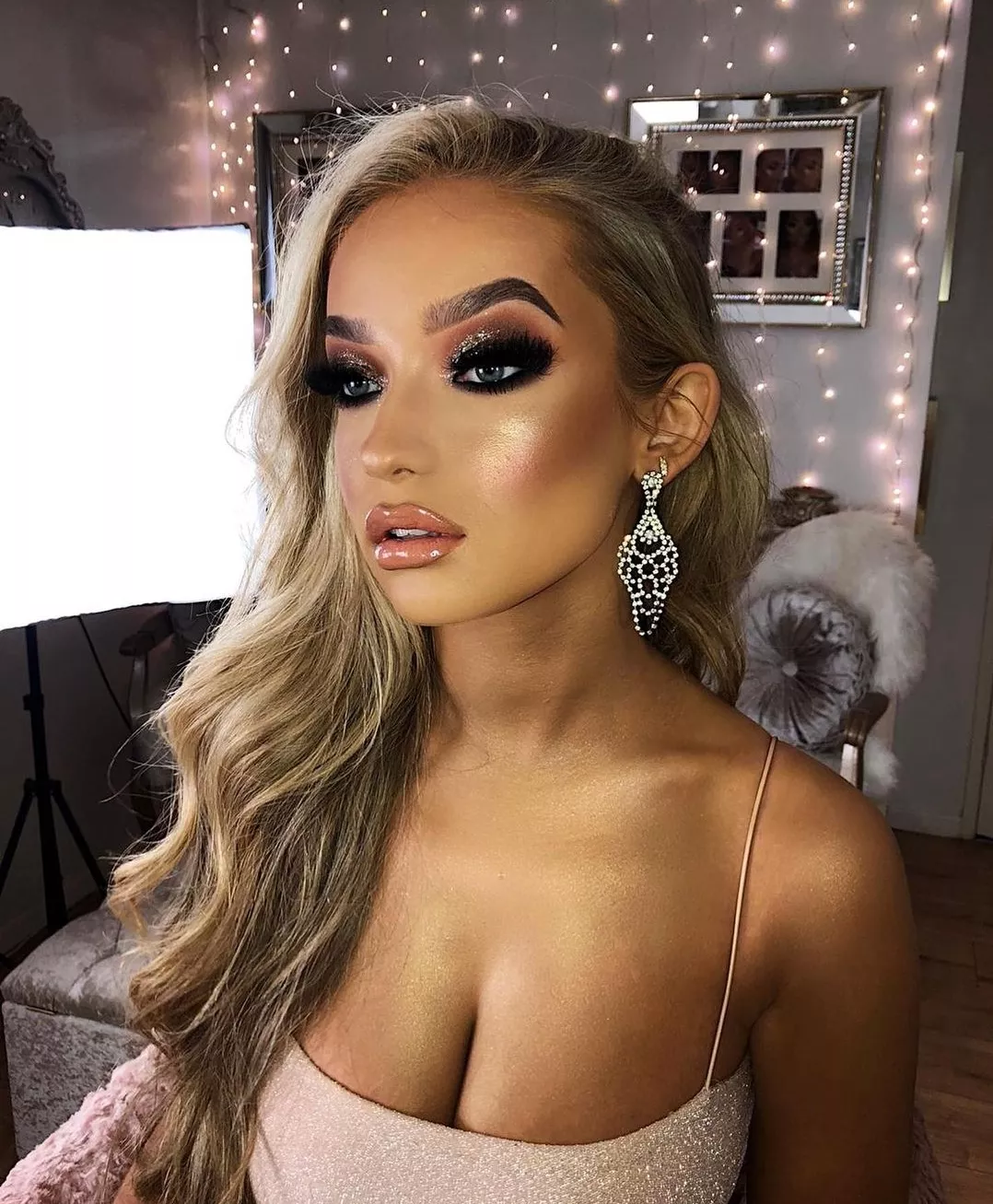 caked on makeup posted by Defiant-Towel5109