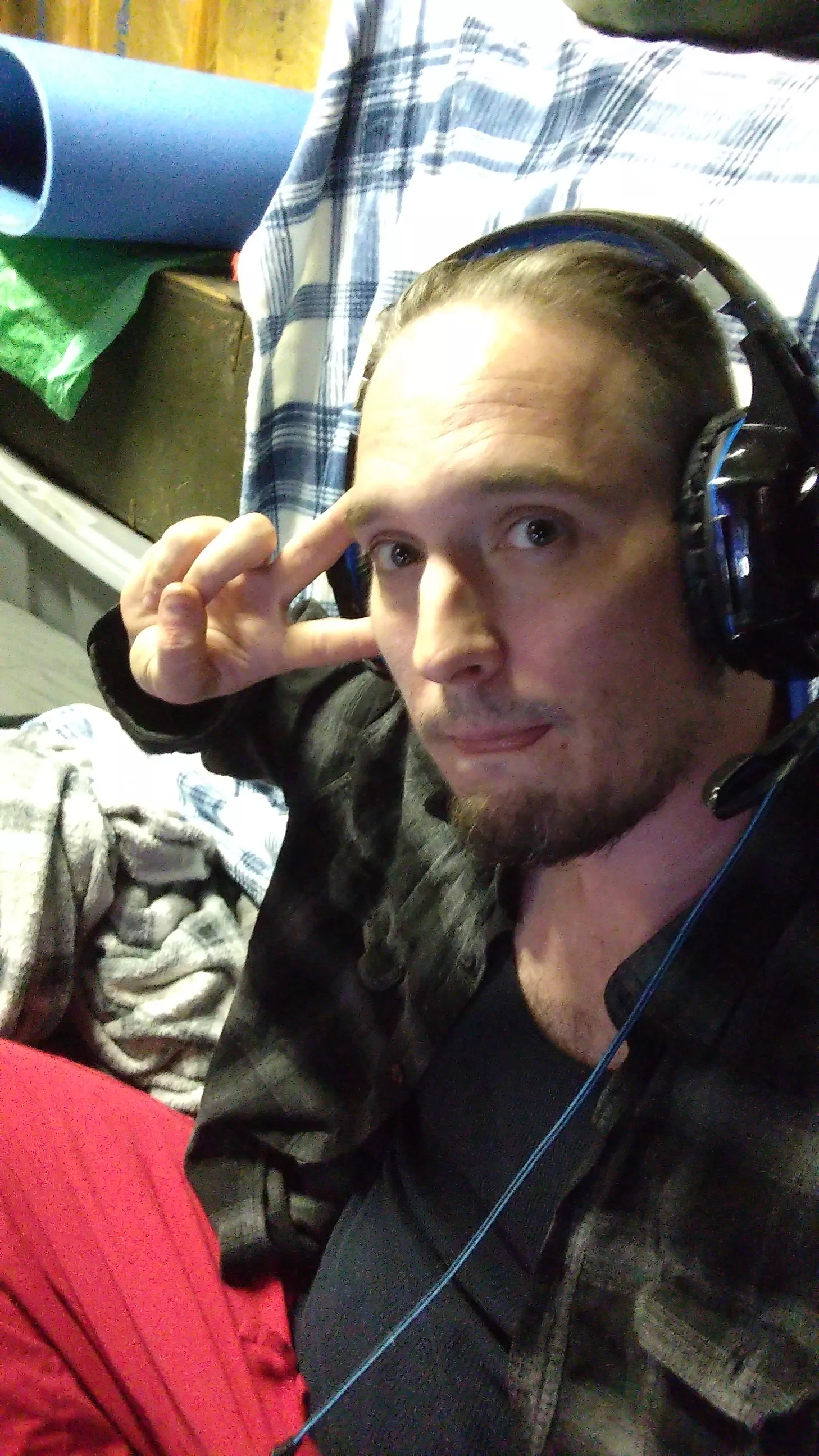 chaturbate.com/zombi_strain come pla posted by changingdread